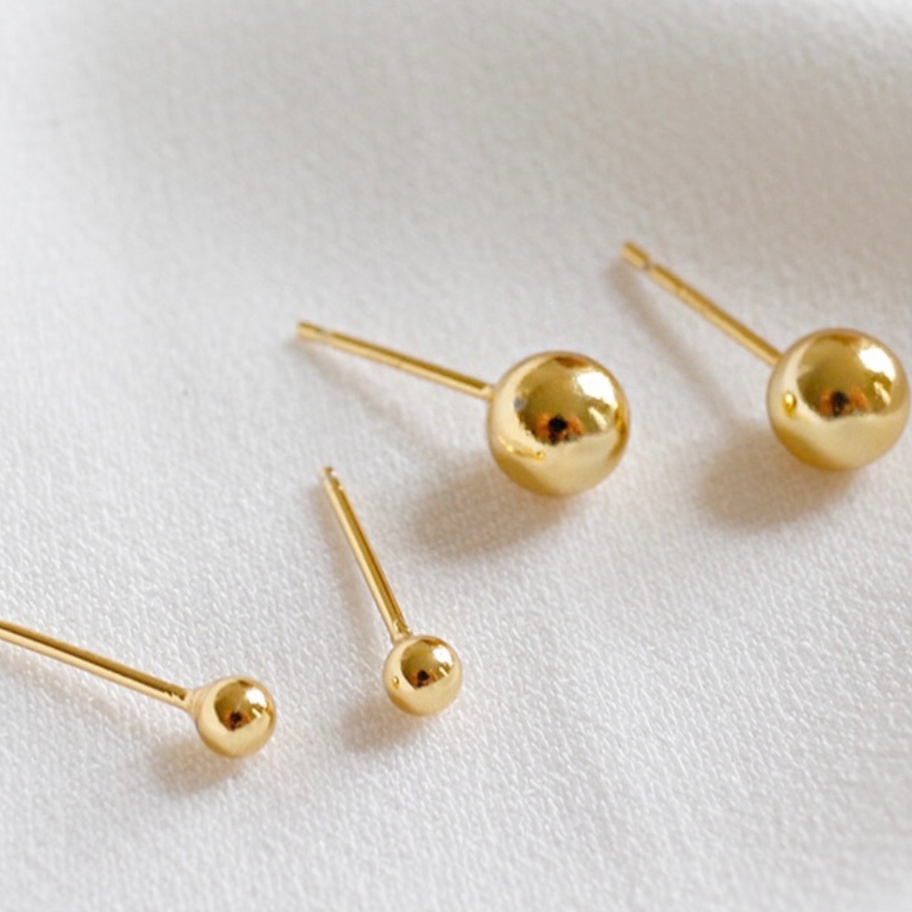 NEW Simple Gold Studs 6mm Earrings Sterling Silver